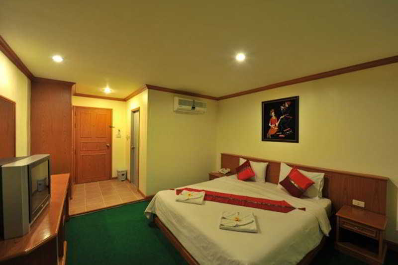 Pl Guesthouse Patong Exteriör bild