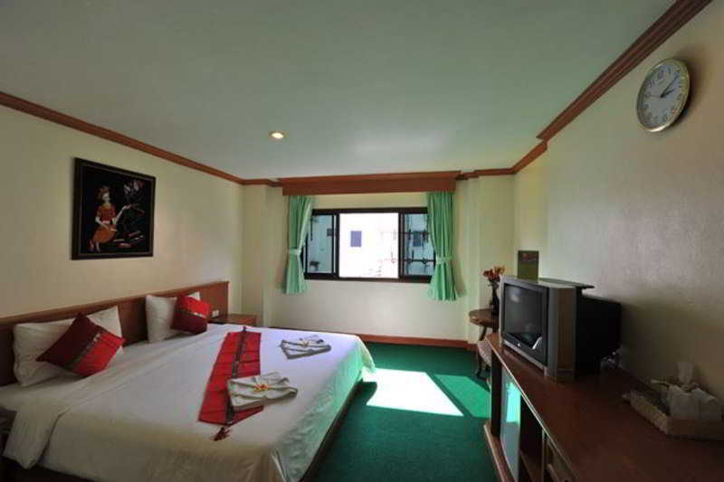 Pl Guesthouse Patong Exteriör bild